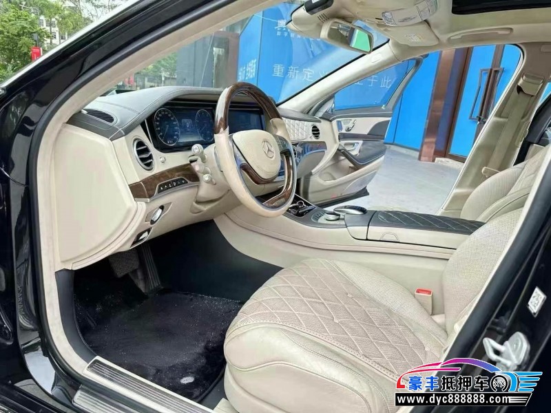 16年奔驰迈巴赫S级轿车抵押车出售