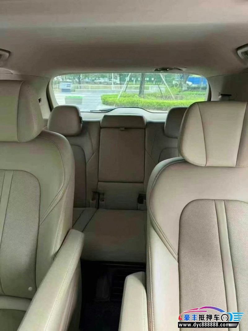 21年别克GL8轿车抵押车出售