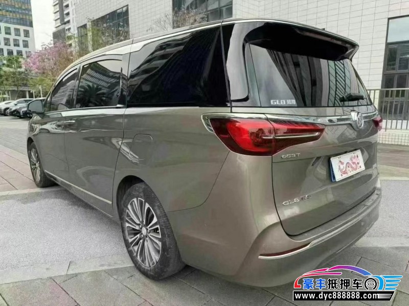 21年别克GL8轿车抵押车出售