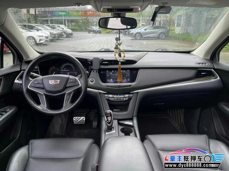 17年凯迪拉克XT5轿车抵押车出售