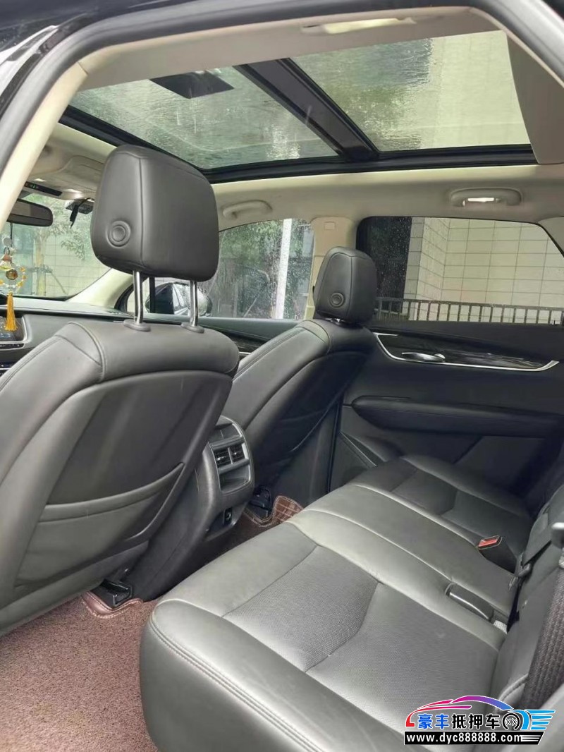 17年凯迪拉克XT5轿车抵押车出售