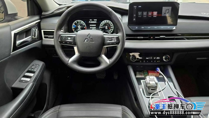 23年三菱欧蓝德轿车抵押车出售