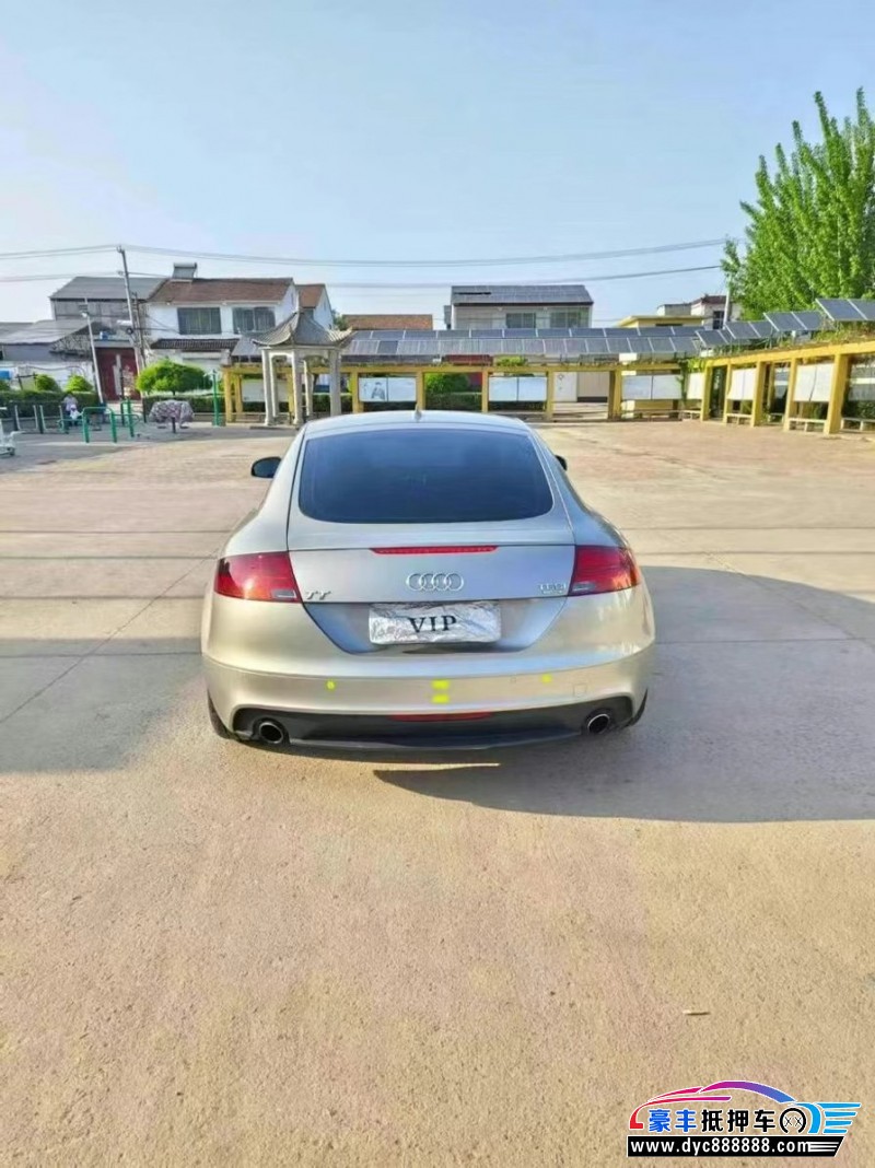 14年奥迪TT轿车抵押车出售