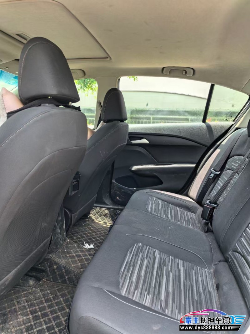 17年雪佛兰科沃兹轿车抵押车出售