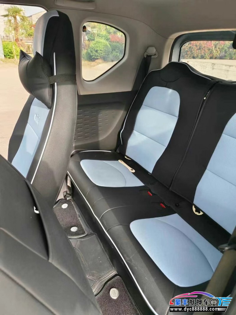 21年五菱汽车迷你轿车抵押车出售