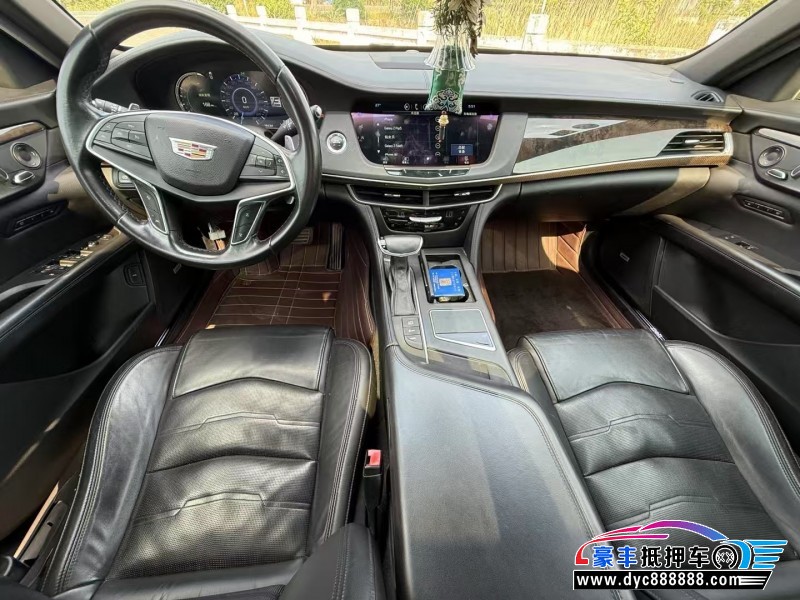 17年凯迪拉克CT6轿车抵押车出售