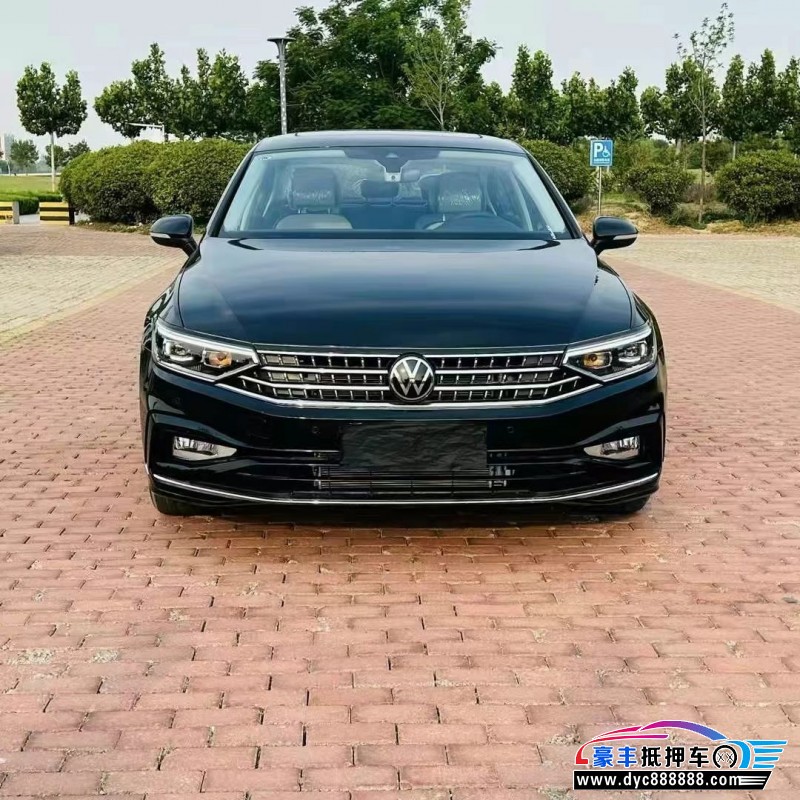 25年大众迈腾轿车抵押车出售