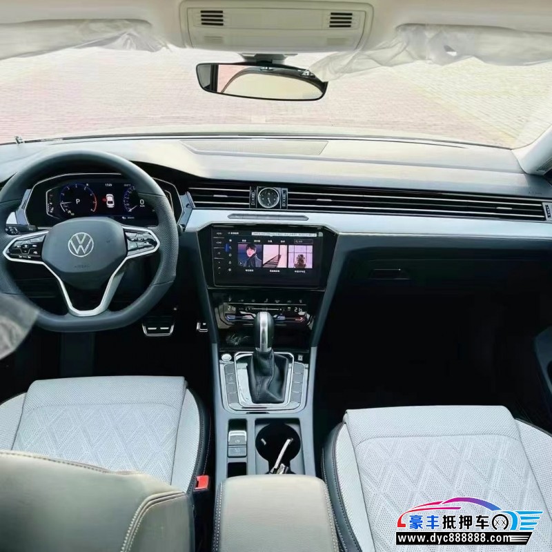 25年大众迈腾轿车抵押车出售