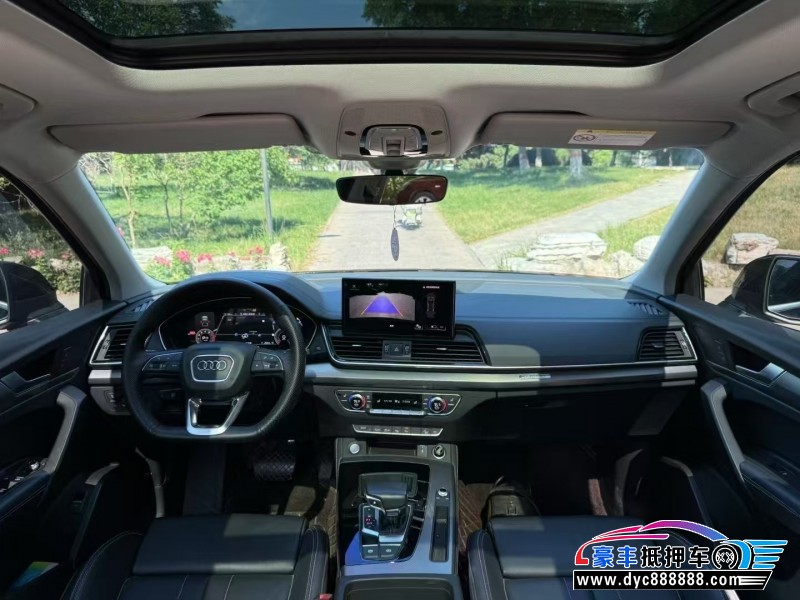 22年奥迪Q5轿车抵押车出售