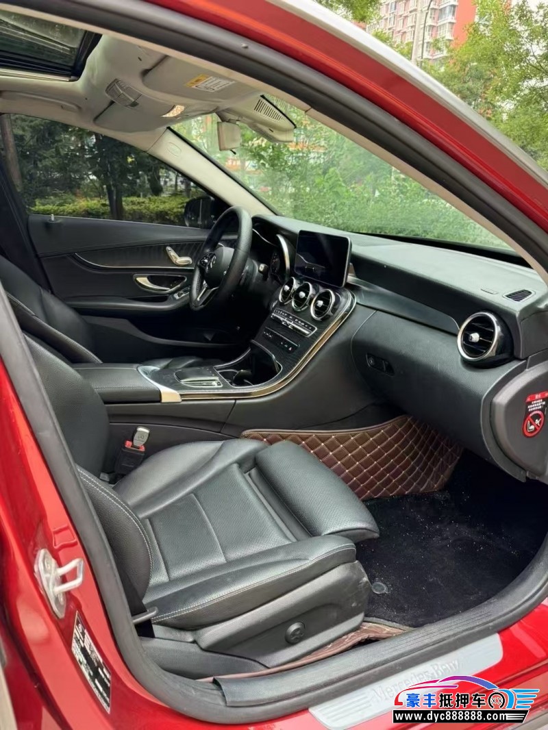 19年奔驰C轿车抵押车出售