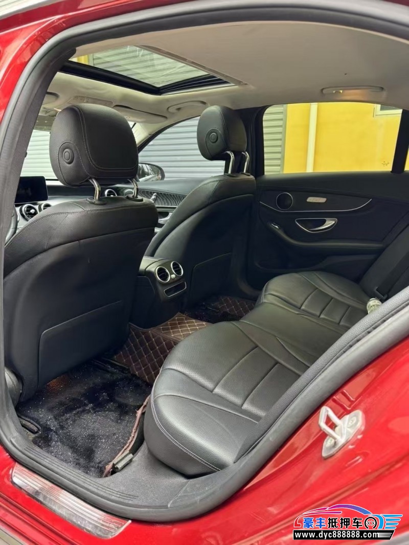 19年奔驰C轿车抵押车出售