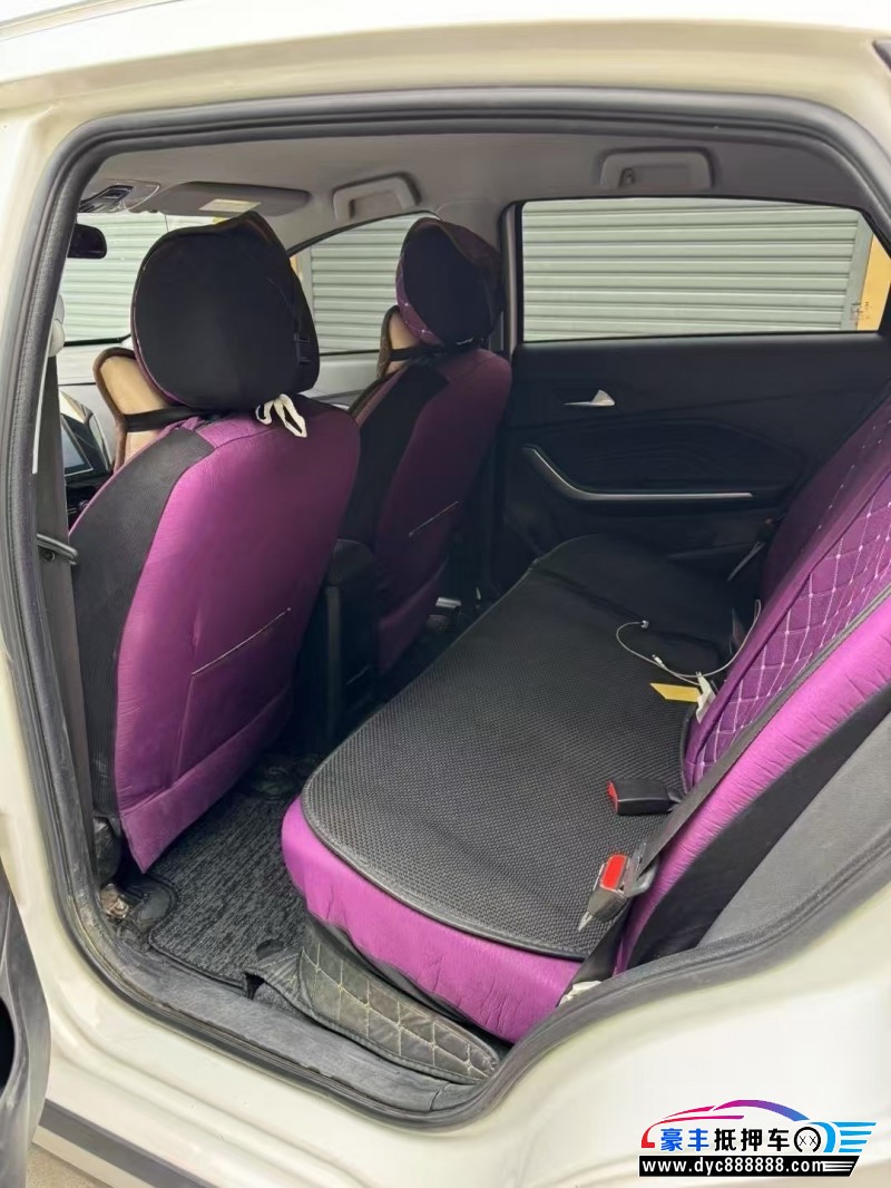 22年奇瑞瑞虎3x轿车抵押车出售