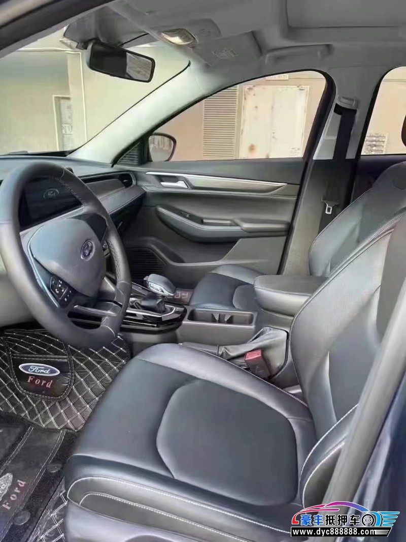 21年福特福睿斯轿车抵押车出售