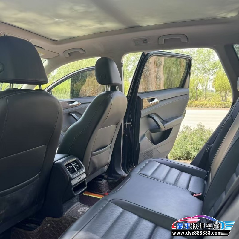 22年大众途岳轿车抵押车出售