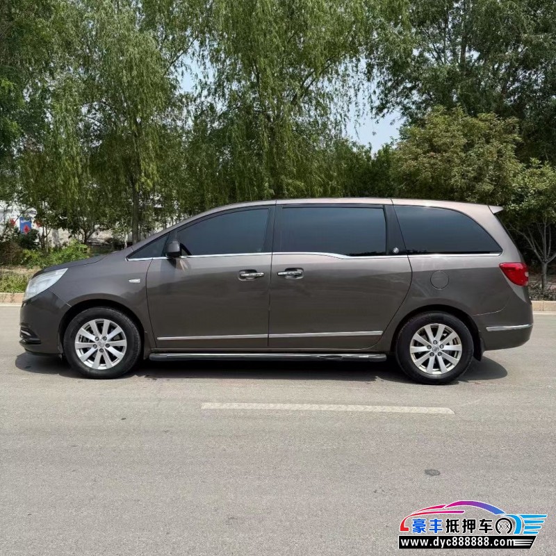 17年别克GL8轿车抵押车出售