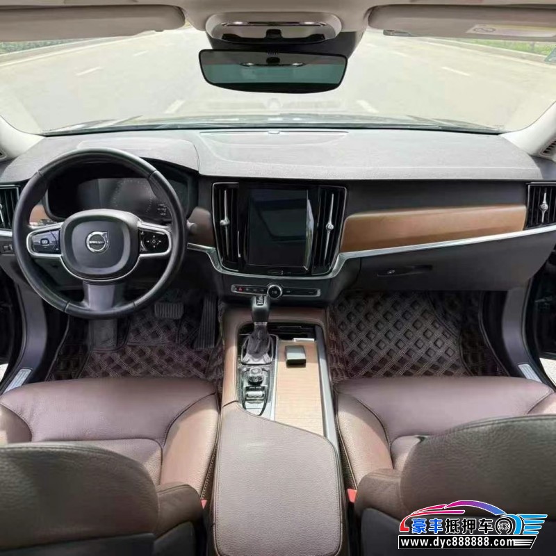 18年沃尔沃S90轿车抵押车出售