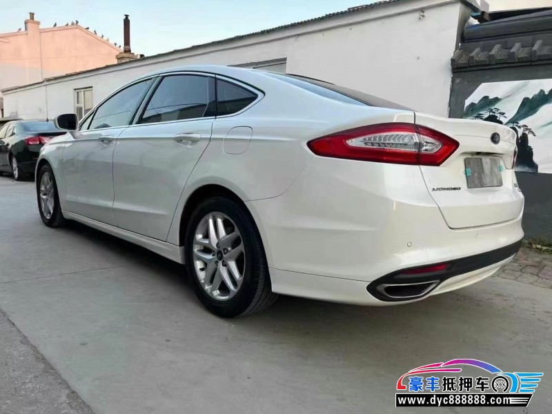 15年福特蒙迪欧轿车抵押车出售