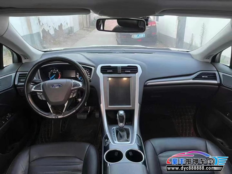 15年福特蒙迪欧轿车抵押车出售