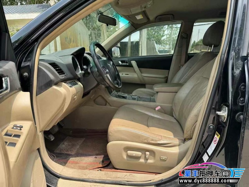 13年丰田汉兰达轿车抵押车出售