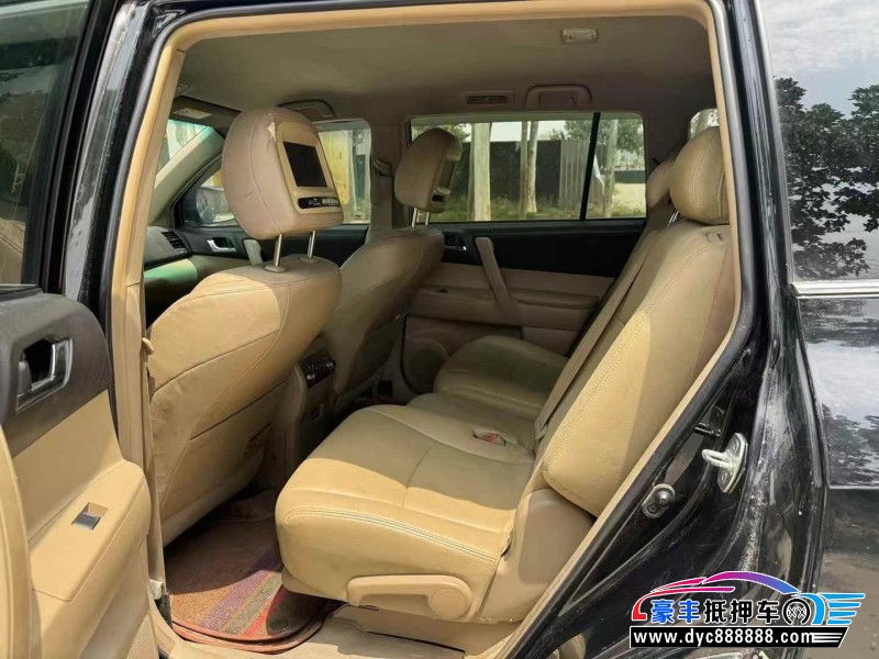 13年丰田汉兰达轿车抵押车出售