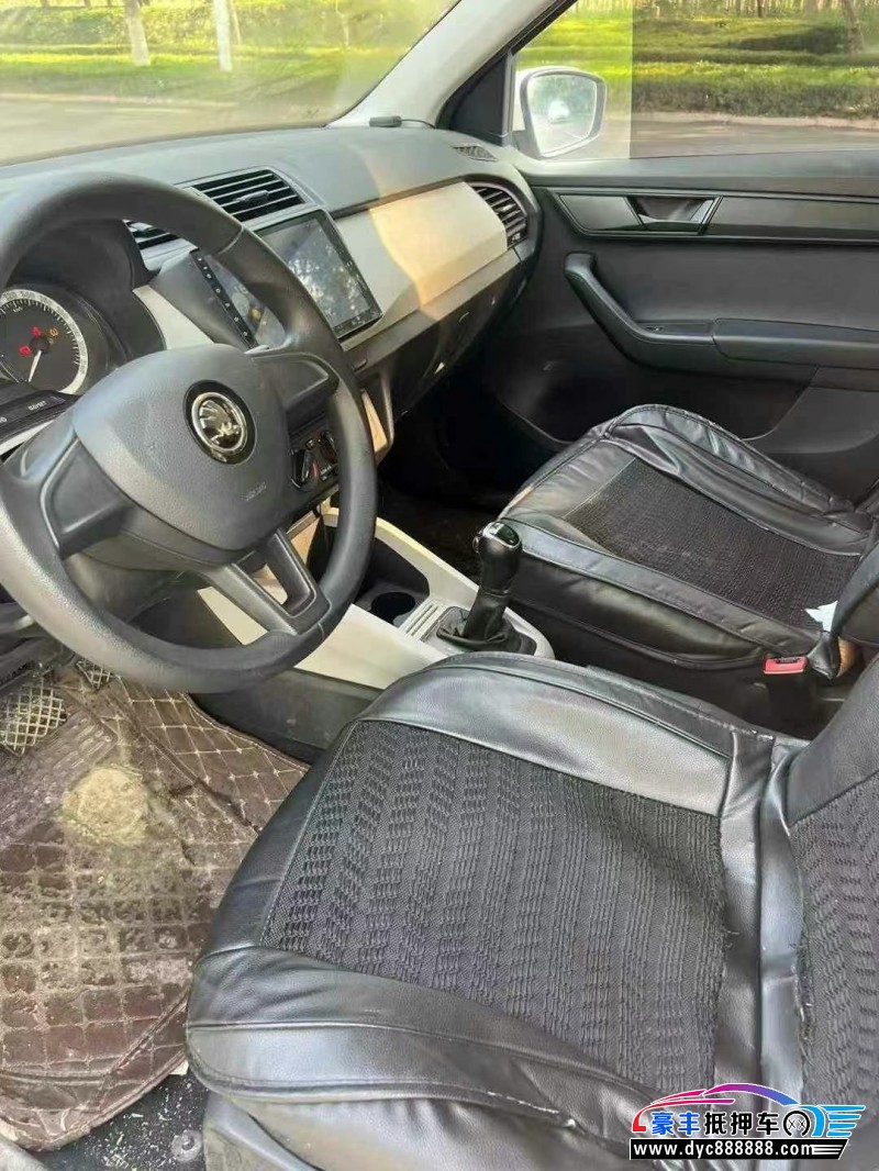 19年斯柯达晶锐轿车抵押车出售