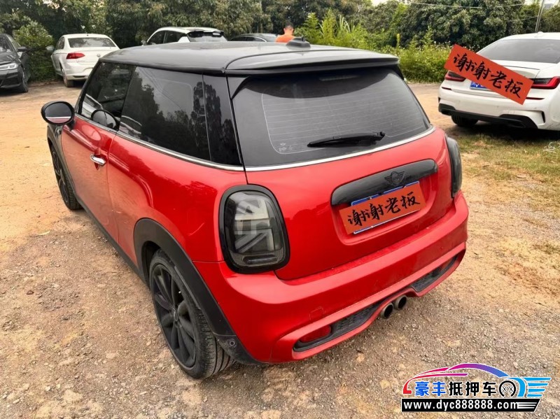 18年宝马MINI轿车抵押车出售