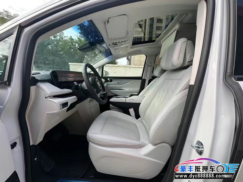 25年别克艾维亚MPV抵押车出售