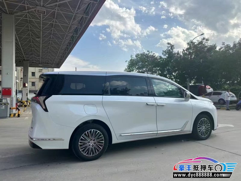 25年别克艾维亚MPV抵押车出售