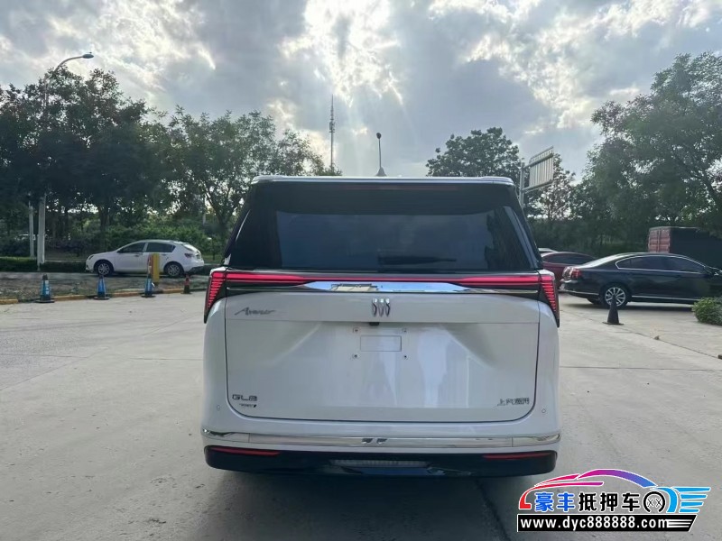 25年别克艾维亚MPV抵押车出售