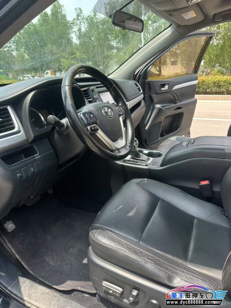 16年丰田汉兰达轿车抵押车出售