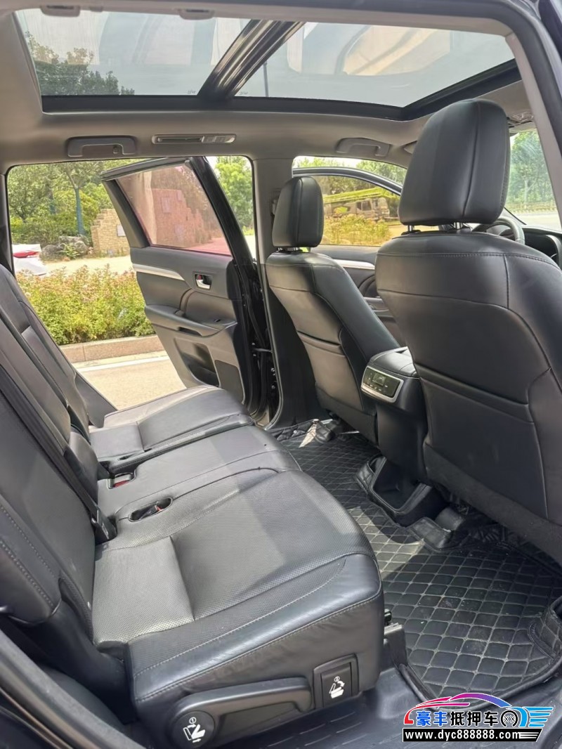 16年丰田汉兰达轿车抵押车出售