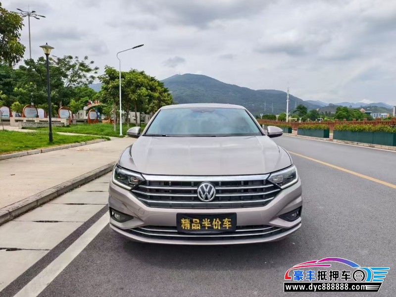 20年大众速腾轿车抵押车出售