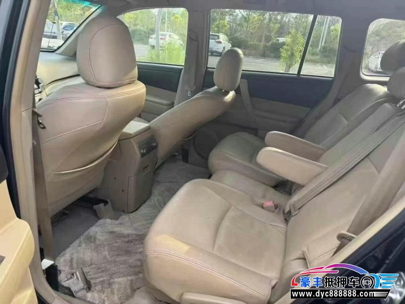 14年丰田汉兰达轿车抵押车出售