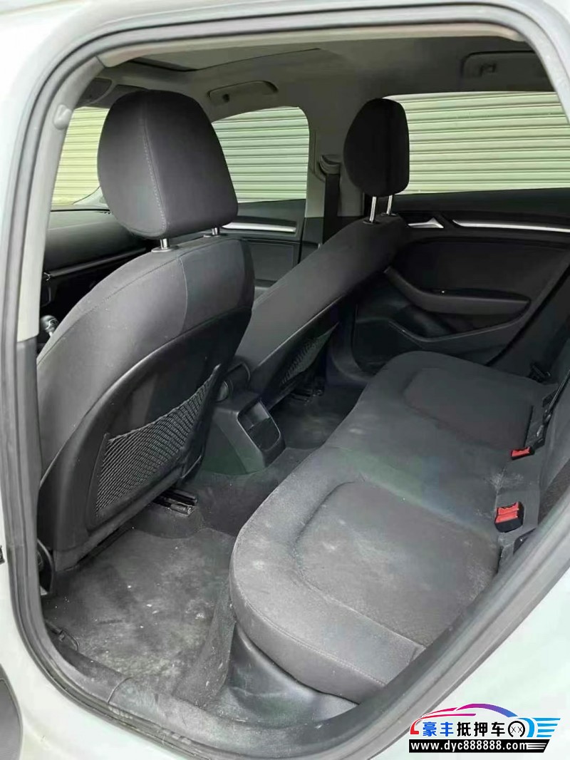 21年奥迪A3轿车抵押车出售