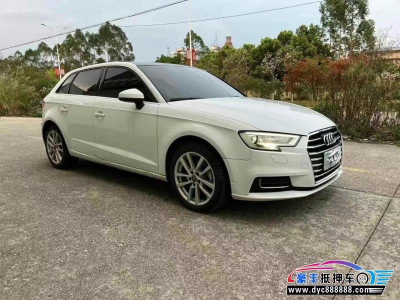 21年奥迪A3轿车抵押车出售