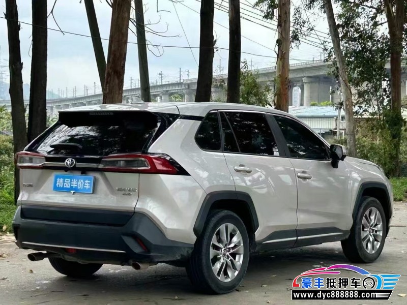 20年丰田威兰达轿车抵押车出售