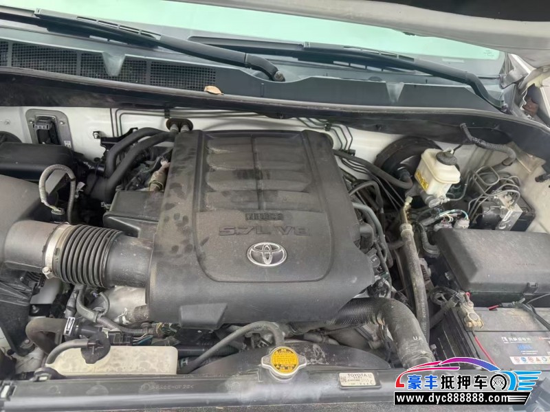 17年丰田坦途轿车抵押车出售