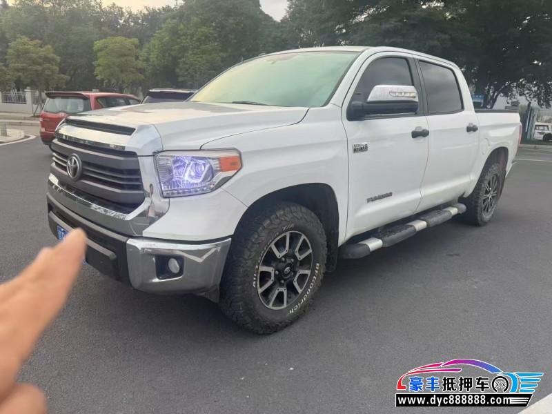 17年丰田坦途轿车抵押车出售