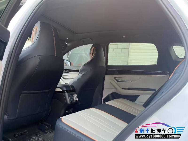 23年比亚迪宋轿车抵押车出售