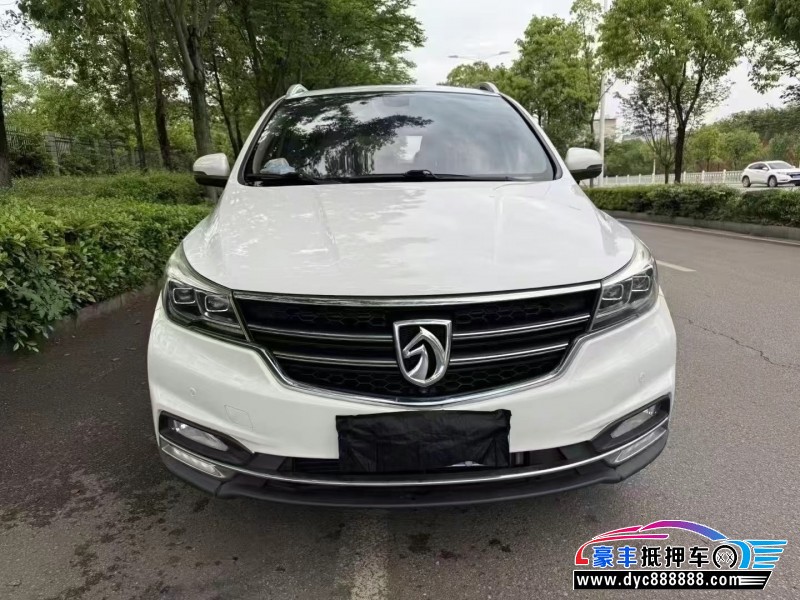 18年宝骏730轿车抵押车出售