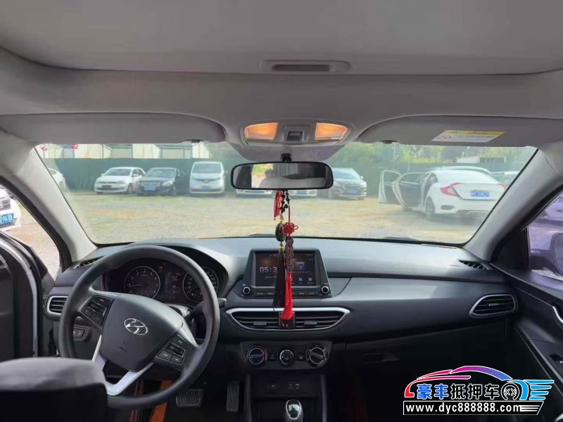 18年现代悦动轿车抵押车出售