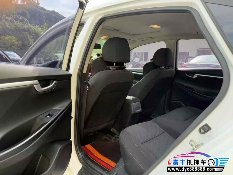 18年现代悦动轿车抵押车出售