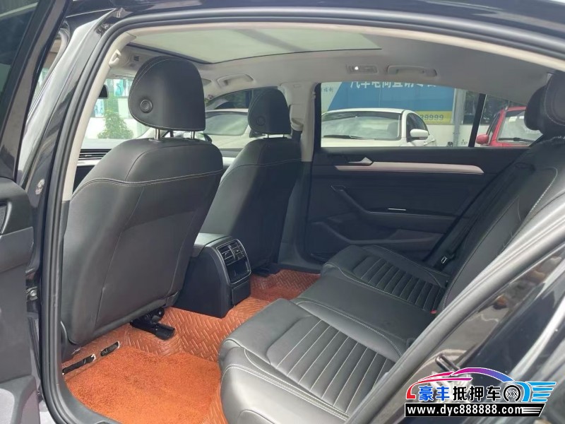 20年大众迈腾轿车抵押车出售