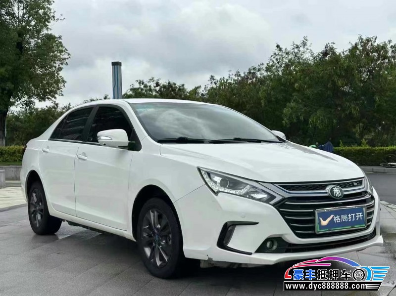 18年比亚迪秦轿车抵押车出售