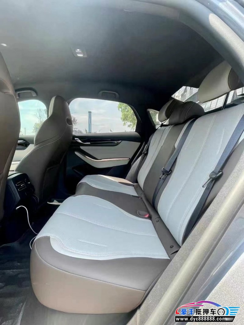 24年比亚迪秦轿车抵押车出售