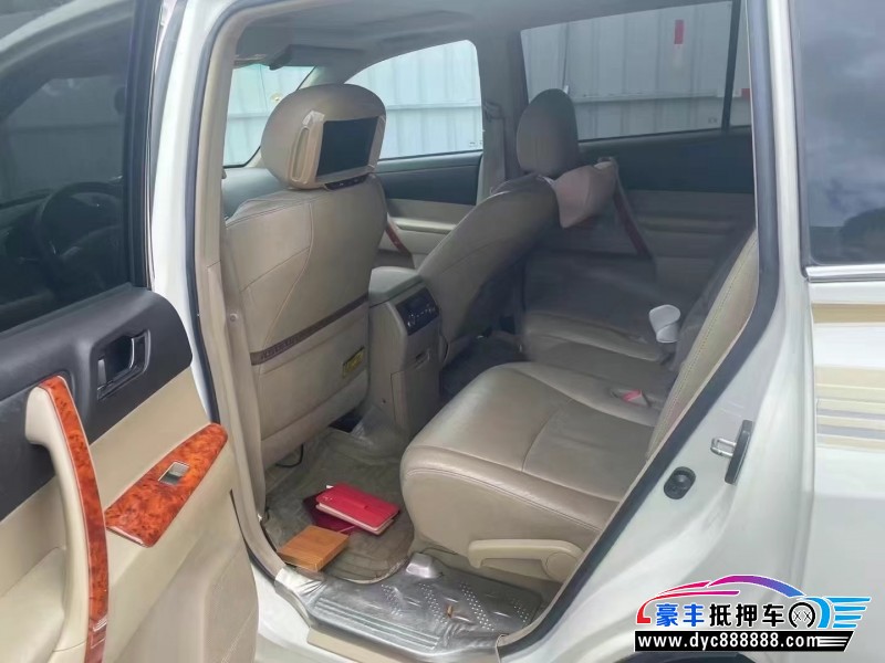 12年丰田汉兰达轿车抵押车出售