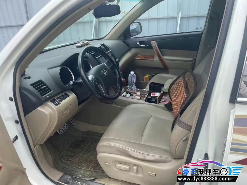 12年丰田汉兰达轿车抵押车出售