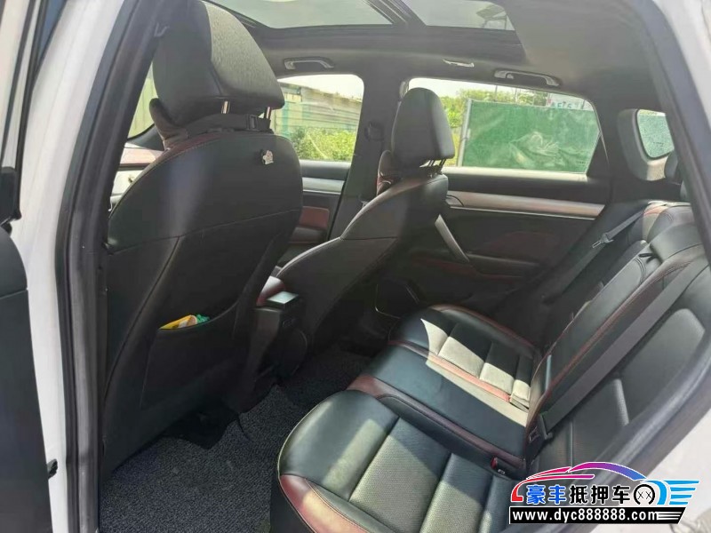 21年吉利缤越轿车抵押车出售