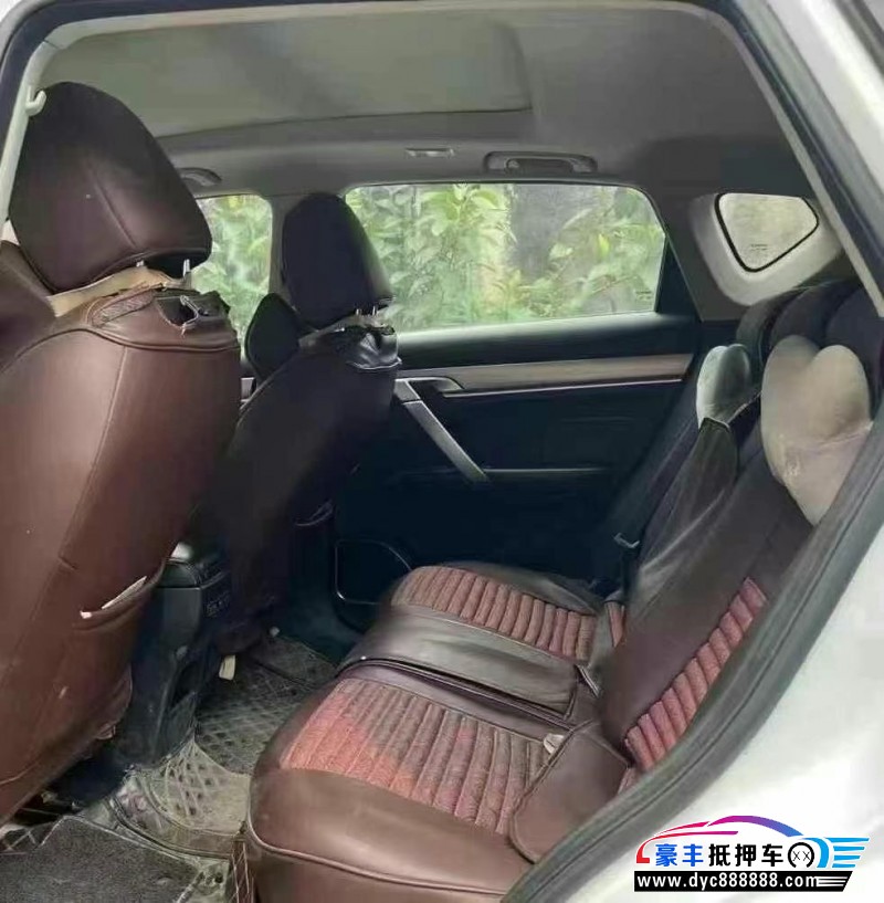 20年吉利缤越轿车抵押车出售