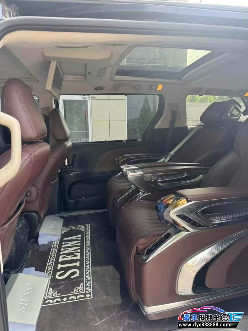 20年丰田塞纳MPV抵押车出售